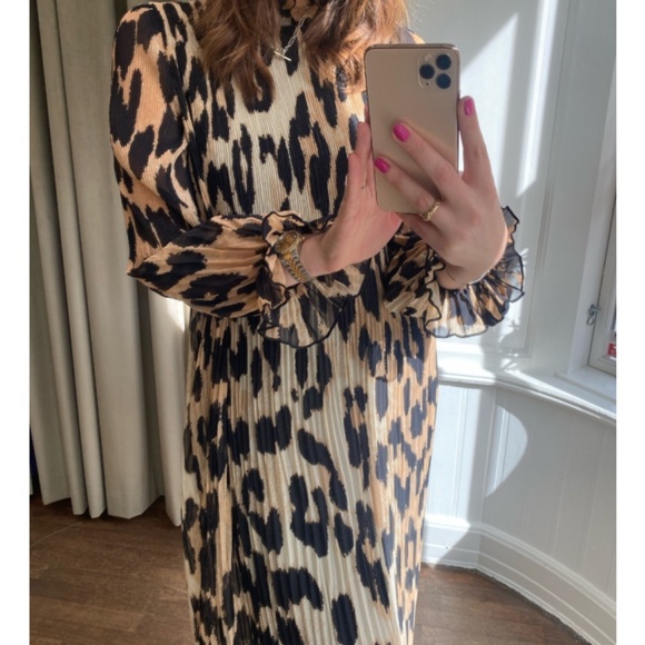 NWT Ganni Pleated Georgette Dress - Picture 5 of 5